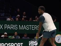 职业网球选手发球有多快？2025大师赛新纪录诞生：243公裡(lǐ)/小时，接近高铁车速