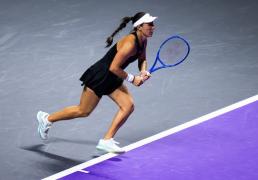 WTA总决赛第6日综述：萨巴伦卡全胜晋级，衛(wèi)冕冠军高芙出局