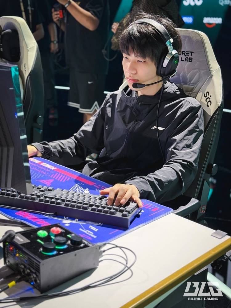 【7.16】电竞游戏前沿资訊(xùn)：LOL美测服更新、Xiaoxu离队、Lele、JiaQi恢复自由人、飞牡蠣(lì)战队喊(hǎn)话HLE