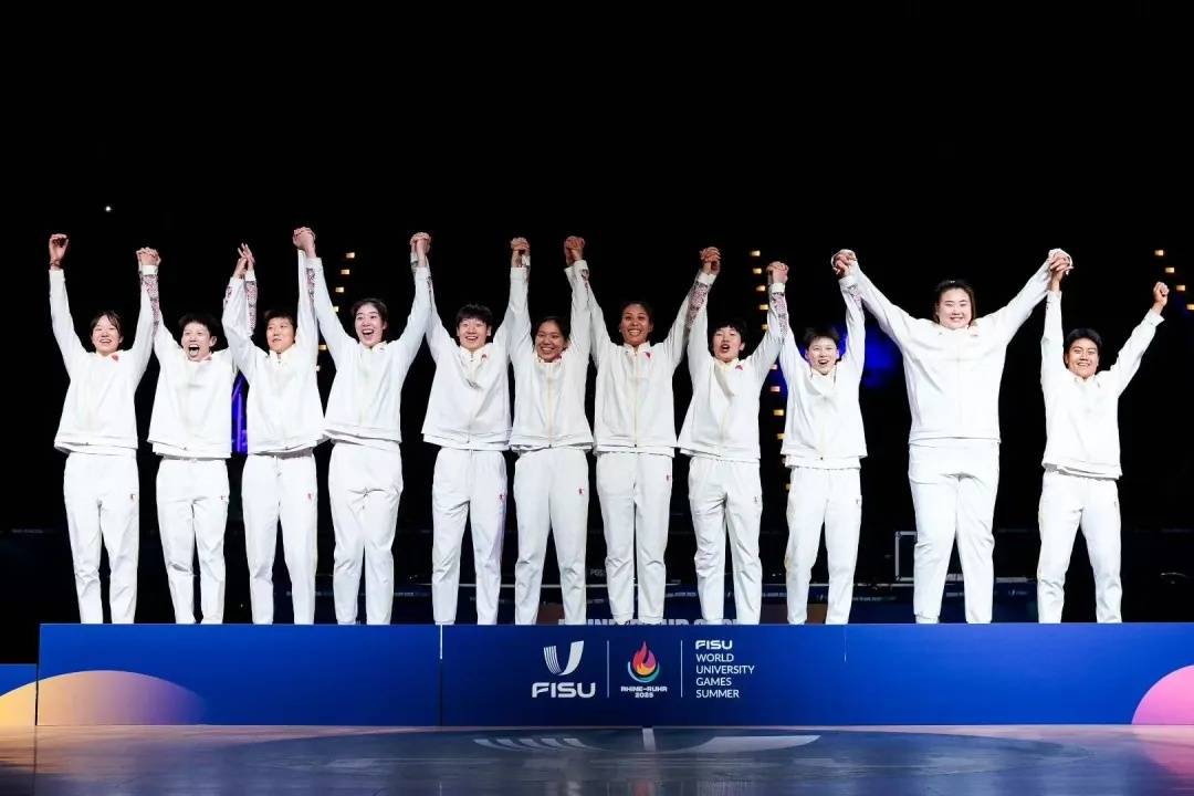 李星诺、赵若含！为国争光！