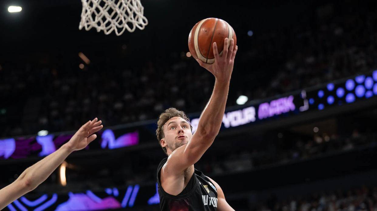 88-83!德(dé)国夺冠(guān)!施罗德(dé)摘得欧锦赛MVP!奇兵拿下总決(jué)赛MVP!