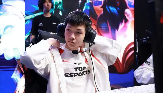 第三賽(sài)段总決(jué)賽(sài):TES与BLG的终局之战,银龍(lóng)杯与一号种子(zi)的归属!