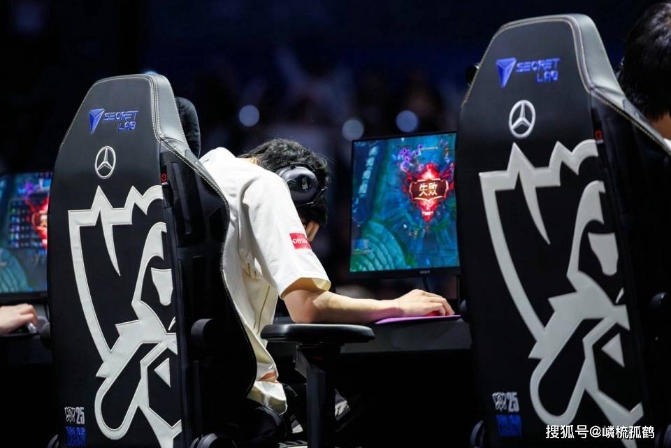 LOL比赛设置局内战术暂停？为什么我觉得此举很抽(chōu)象，不可行(xíng)！