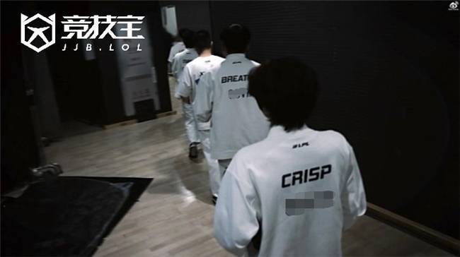 LOL-WBG迎来陣(zhèn)容巨(jù)震：Light與(yǔ)双教练离队