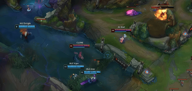 LOL总决賽(sài)精彩对决，这款游戏带你体验策略竞技魅力