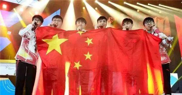 LOL最令人意外的排名出炉,LPL最勤奋的最佳新秀诞生,LOL亚运首金获得者遭80块陪玩狂喷