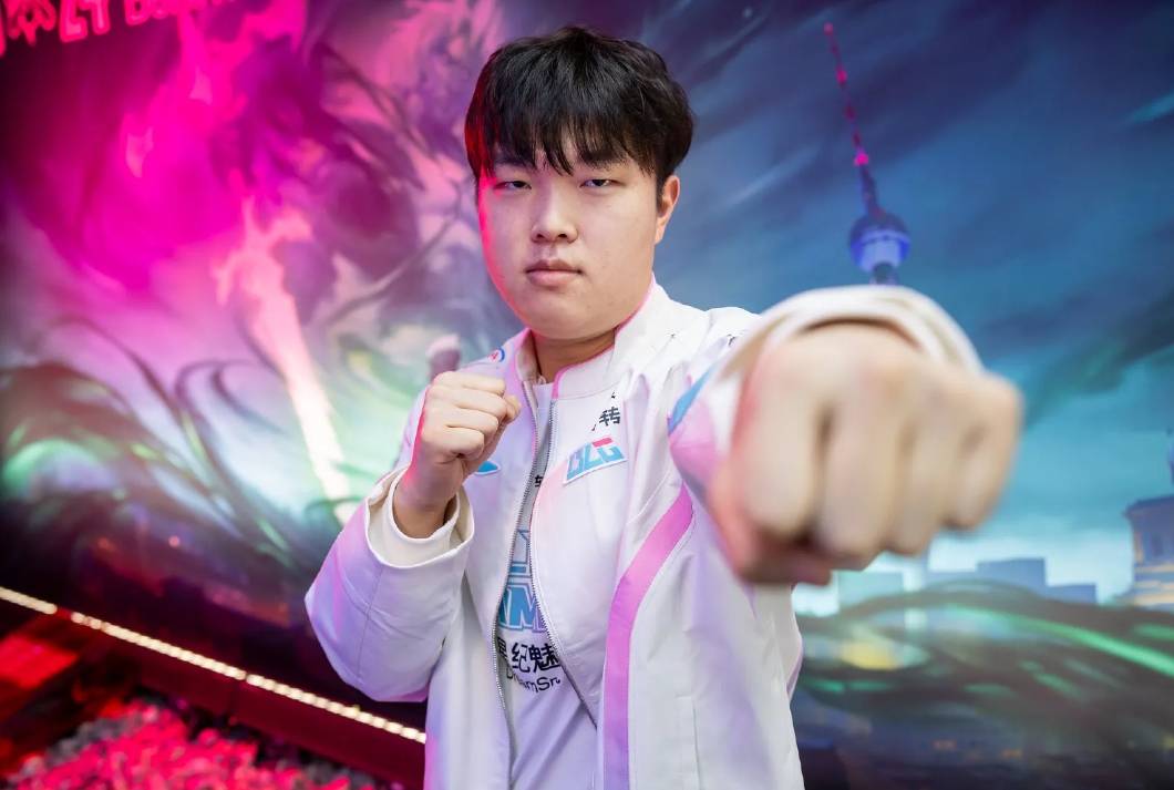 新赛季给bin哥玩爽了?直呼这是LOL最好的版本,对我是大加强